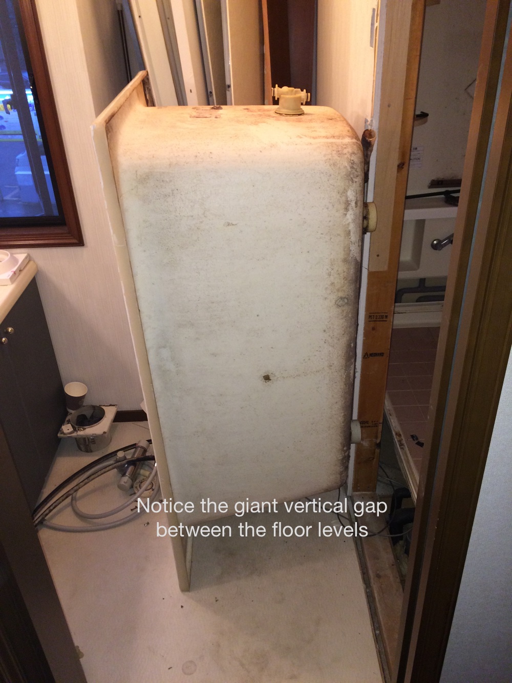 Bathtub.jpg